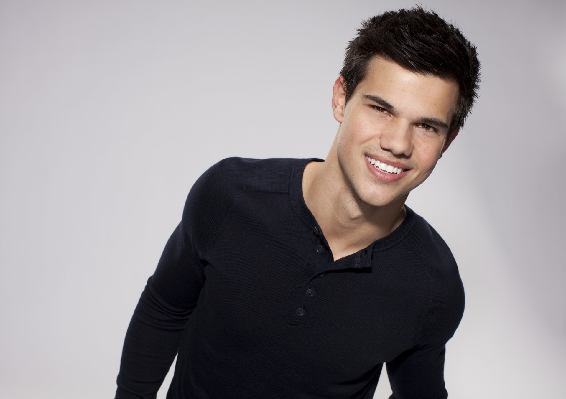 taylor lautner actor novio fondos de pantalla foto