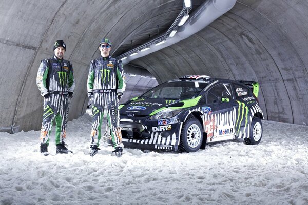 Les coureurs de rallye Alex Gelsomino et Ken Block