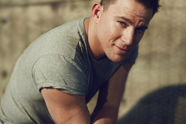 Servizio fotografico di Channing Tatum per il fotografo Norman dan Roy in t-shirt