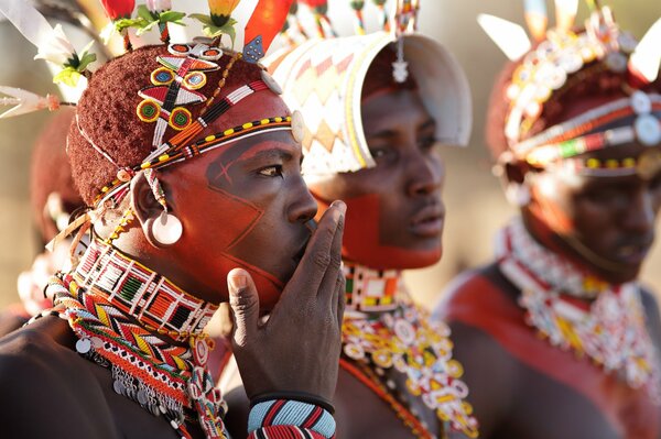 Ropa nacional de guerreros de Kenia