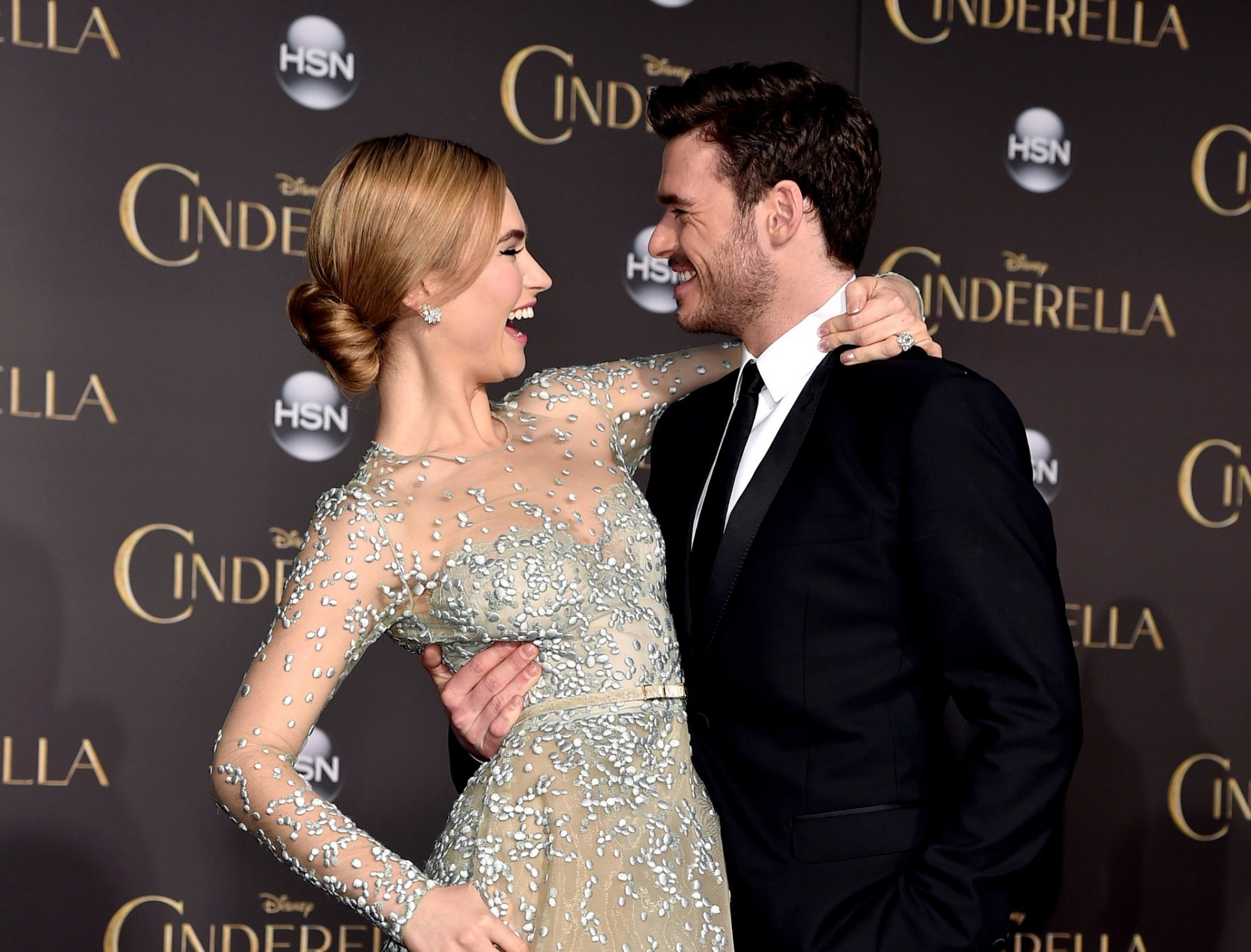 lily james cenerentola premiere richard madden