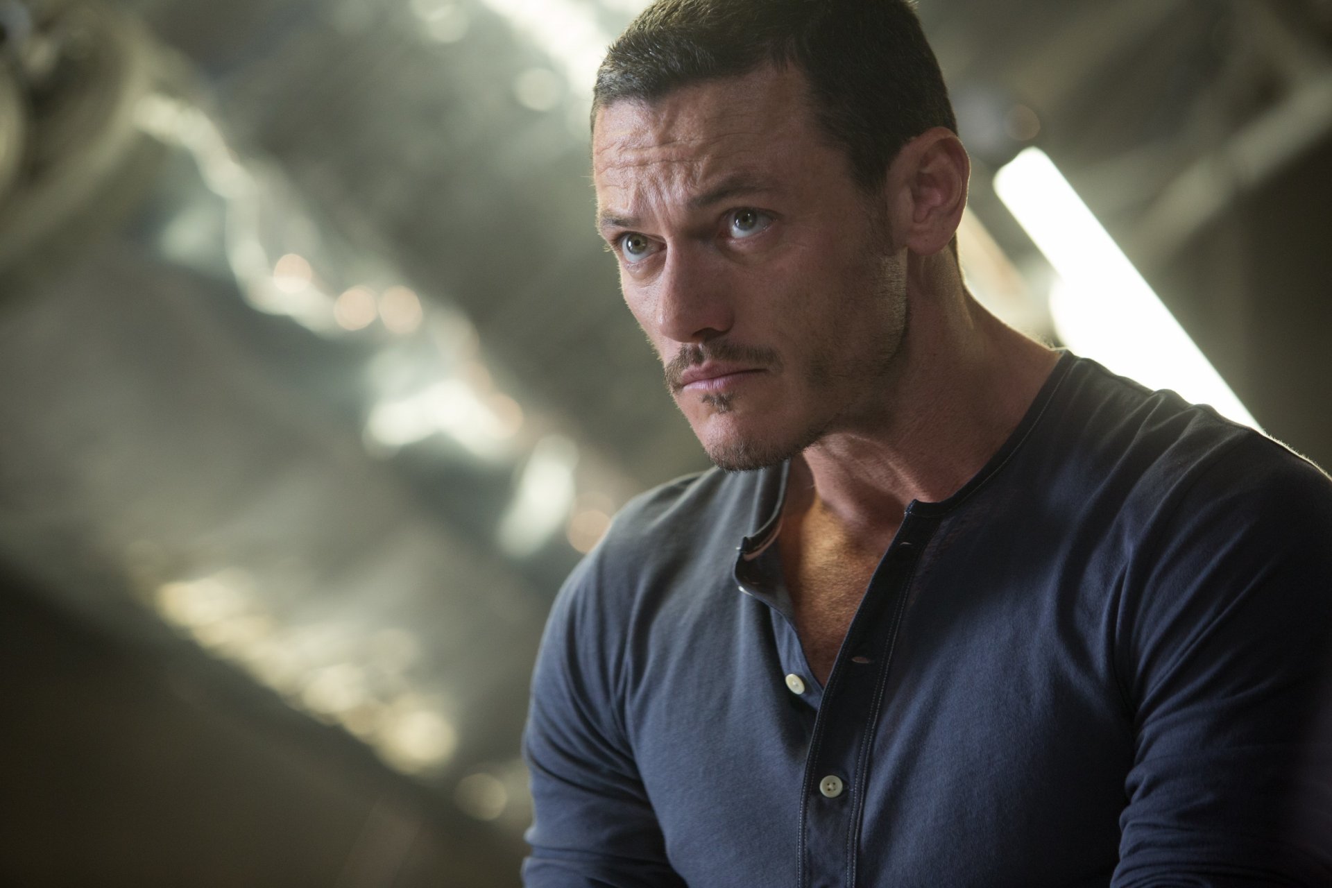 luke evans attore maschio