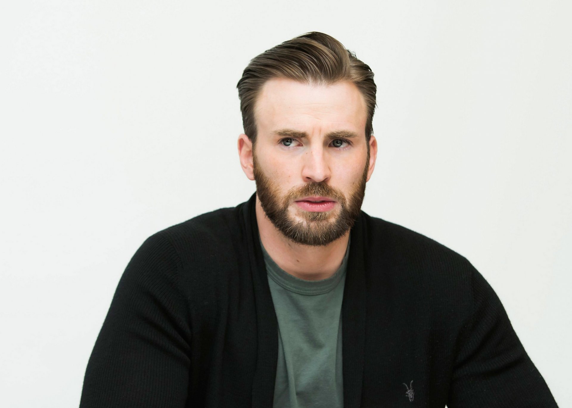 chris evans conférence de presse avengers:l ère d ultron