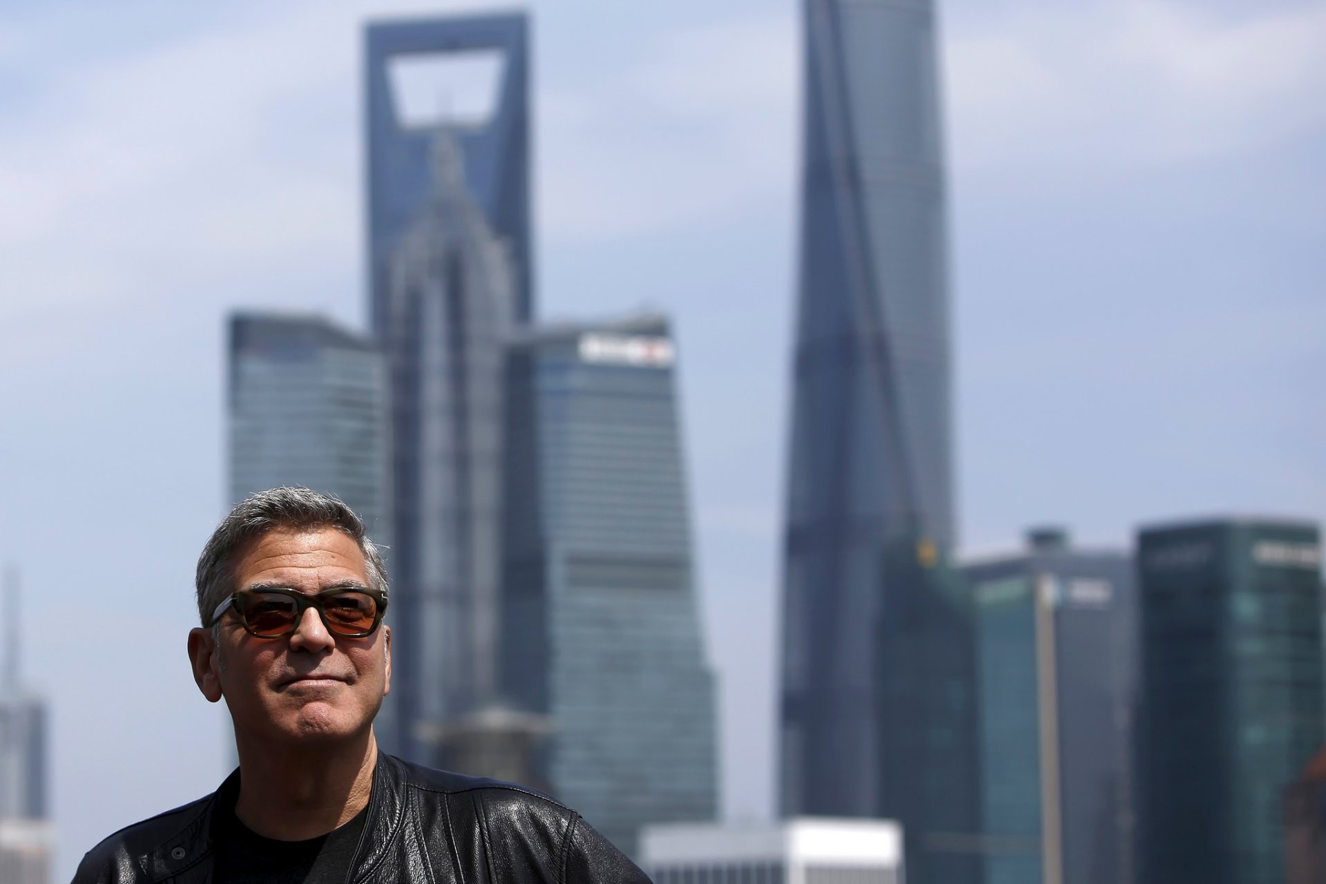 george clooney ciudad fondo