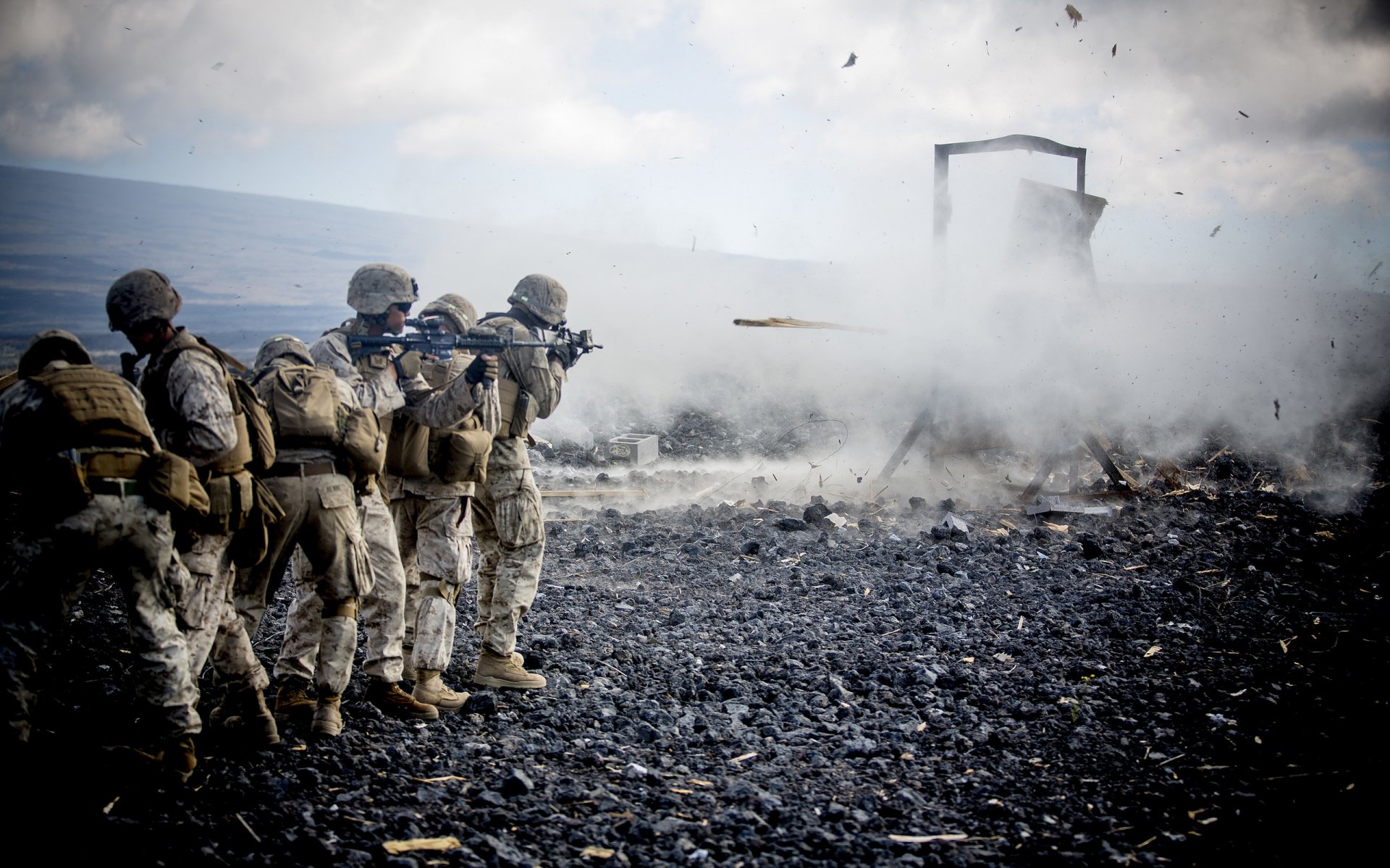 soldats armée armes