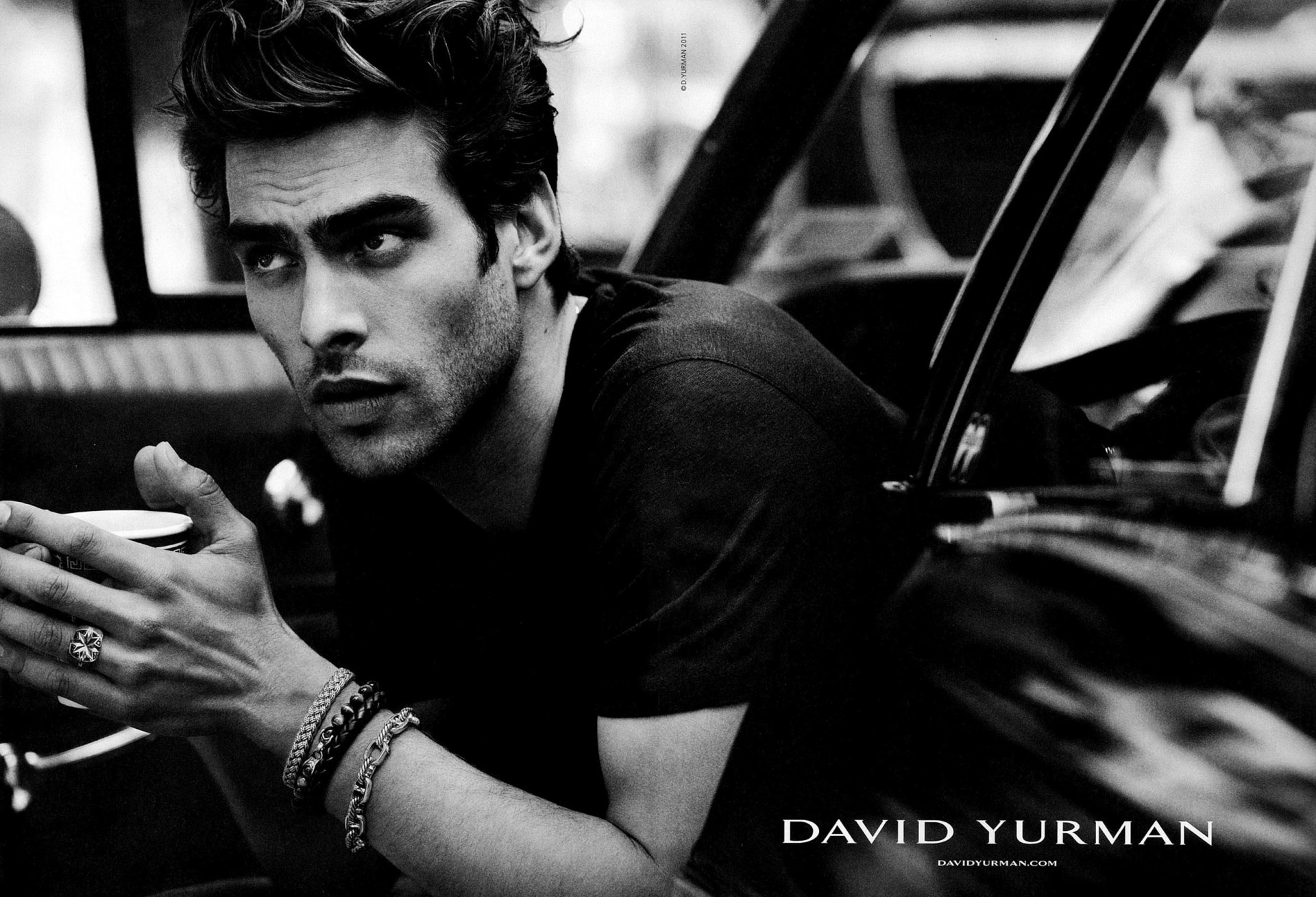 kortajarena model dla mężczyzn john kortajarena hiszpan facet b / w czarno-biały samochód