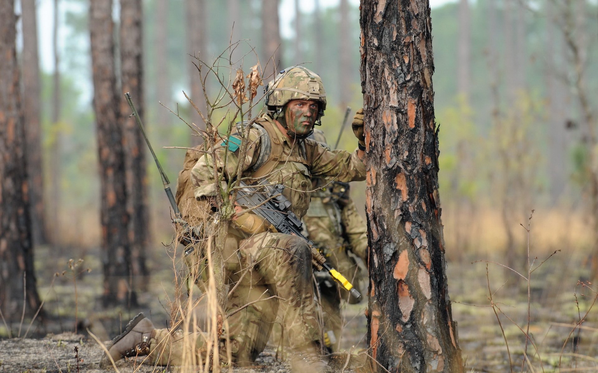 régiment de parachutistes britanniques soldat armes