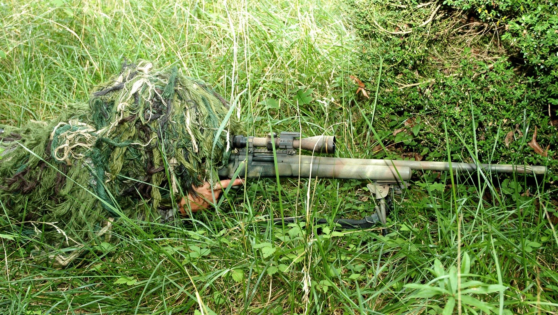 police sniper remington 700 broń