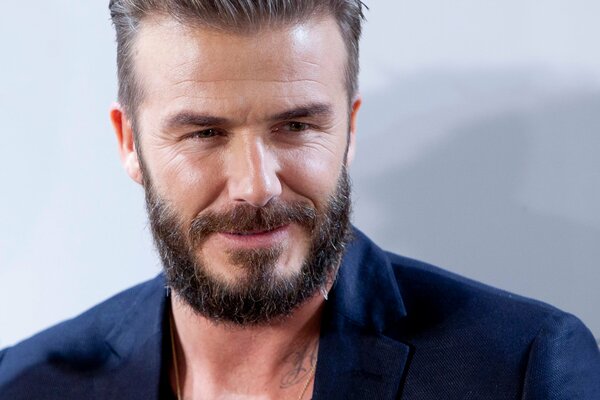 David Beckham. Hombre con barba