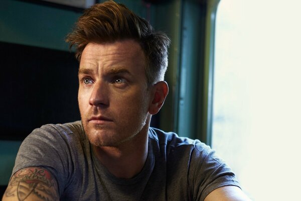 Hermosa foto del actor Ewan McGregor