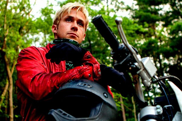 El papel principal interpretado por Ryan Gosling