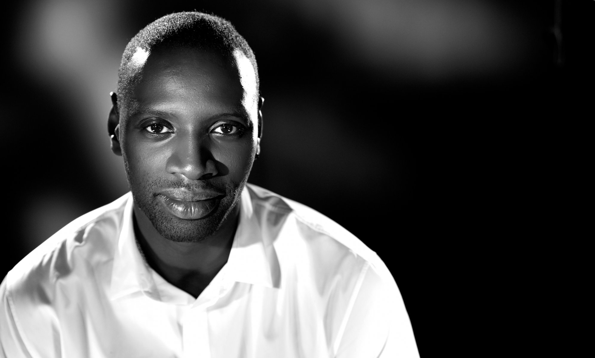 omar sy actor de cine francés ganador del premio césar