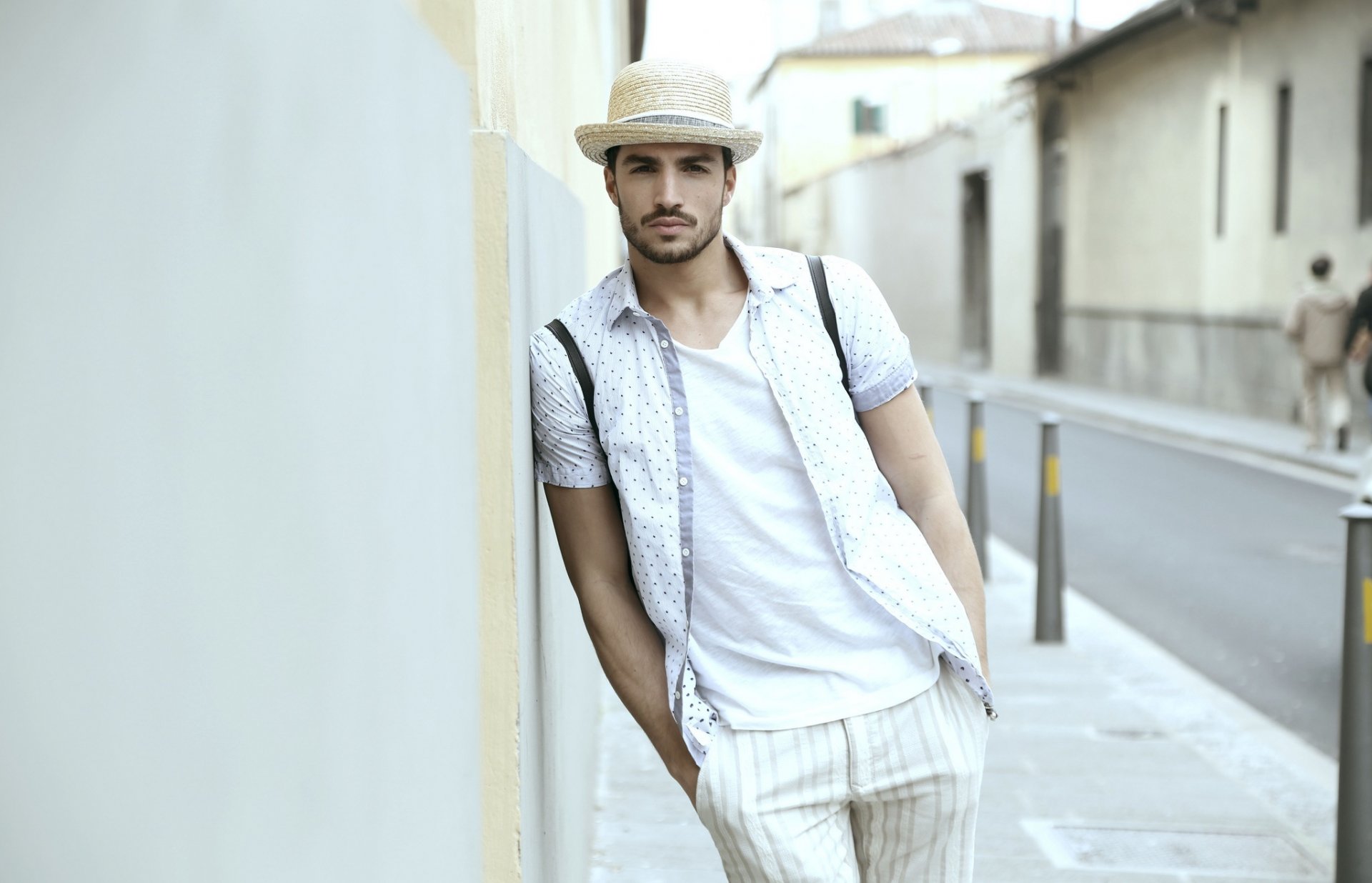 mariano di vaio hombre novio mirada sombrero