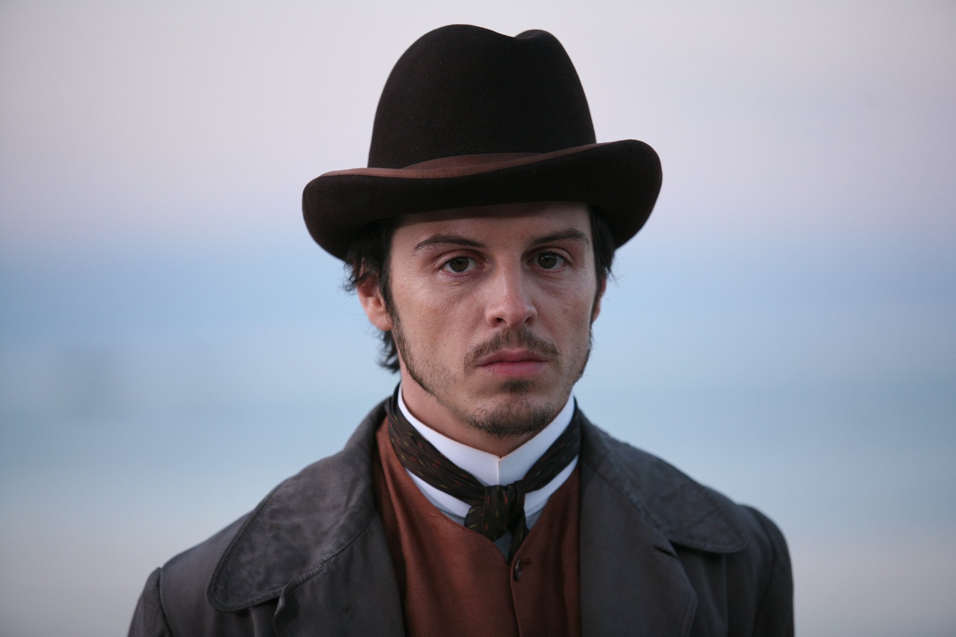 andrew scott andrew scott serie tv sherlock jim moriarty cappello cowboy selvaggio west