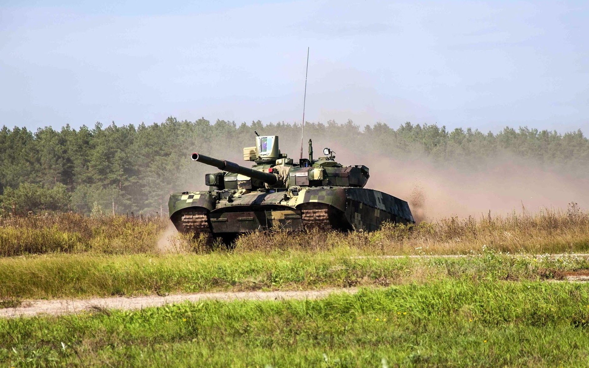 ukraina czołg bojowy oplot t 84m główny ciężki