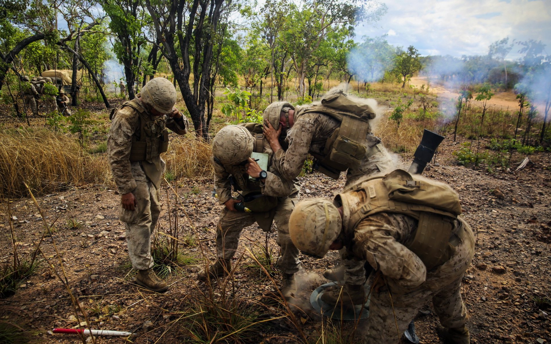 81mm mortar system men weapon the army