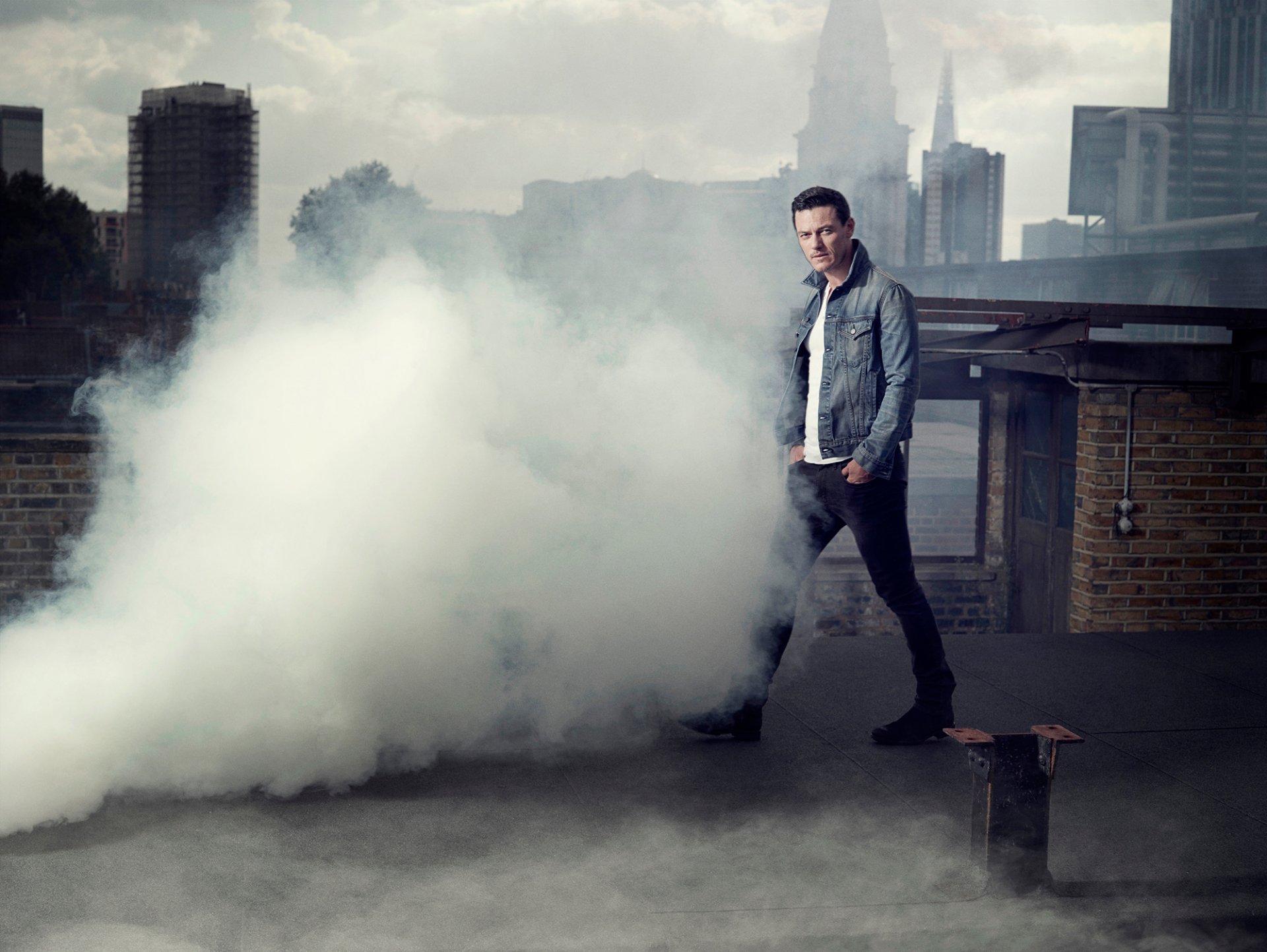 luke evans séance photo santé des hommes septembre 2014