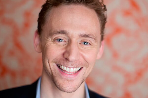 Hiddleston s photo shoot in the USA