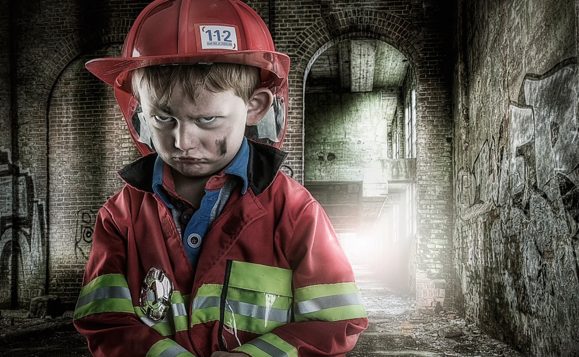 junge porträt junger feuerwehrmann