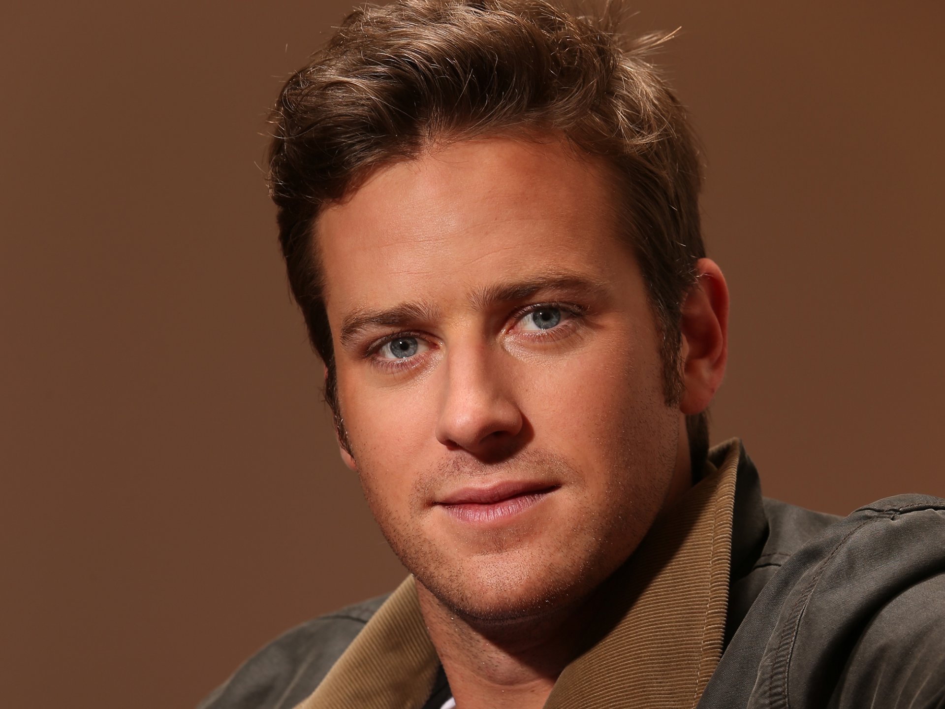 armie hammer servizio fotografico giornale usa oggi