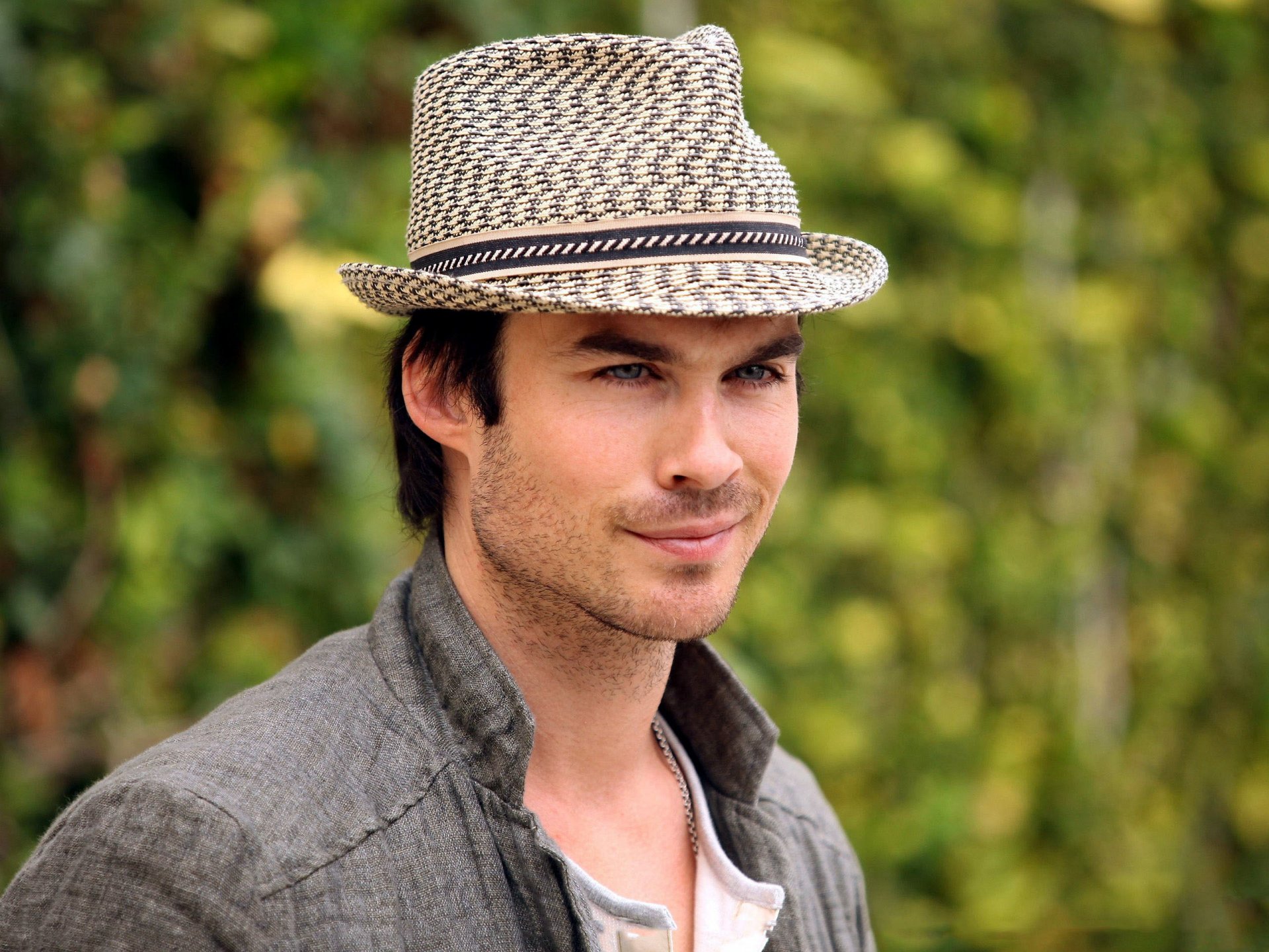 ian somerholder ian joseph somerholder chapeau sourire nature