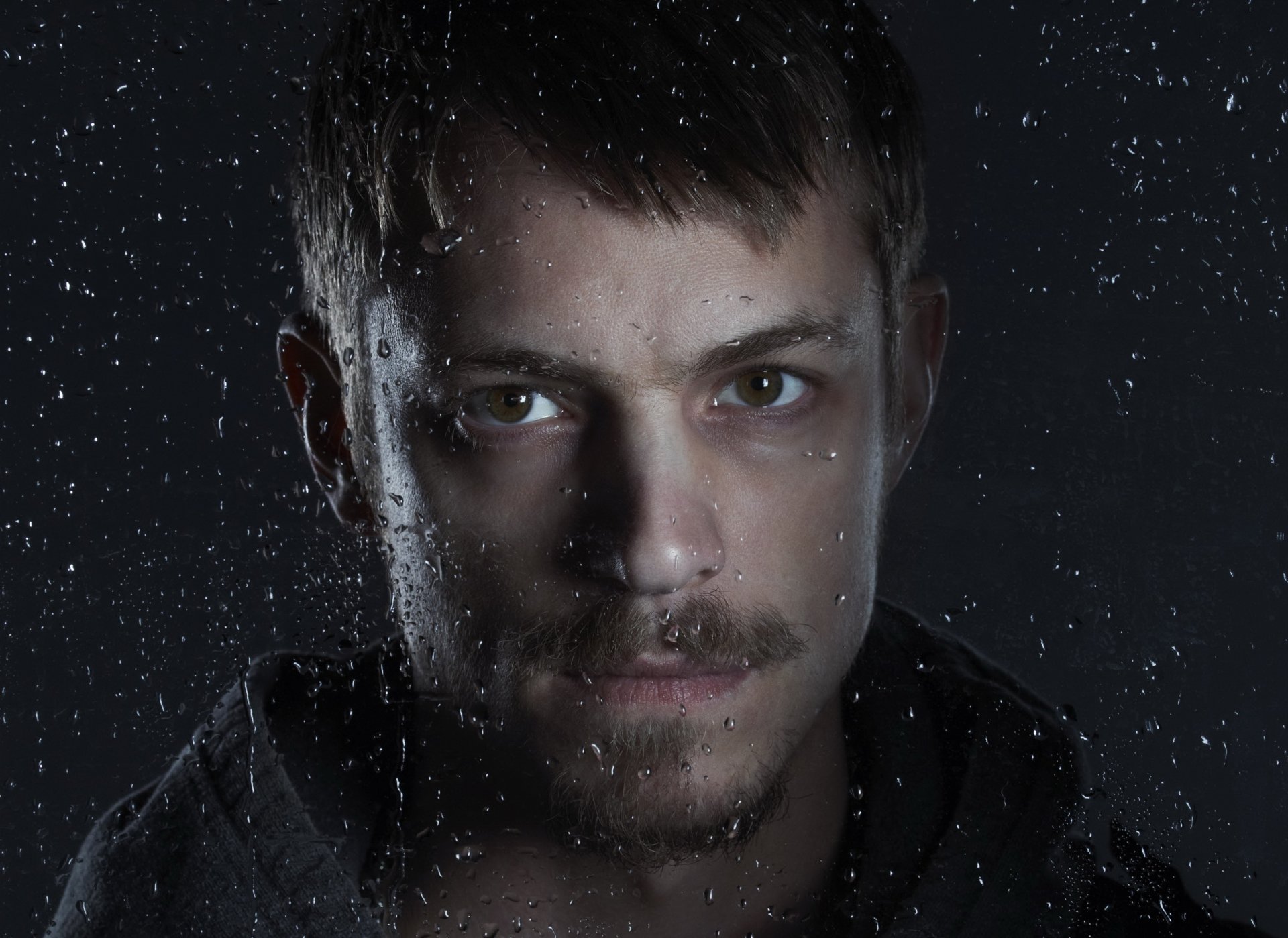 joel kinnaman portrait