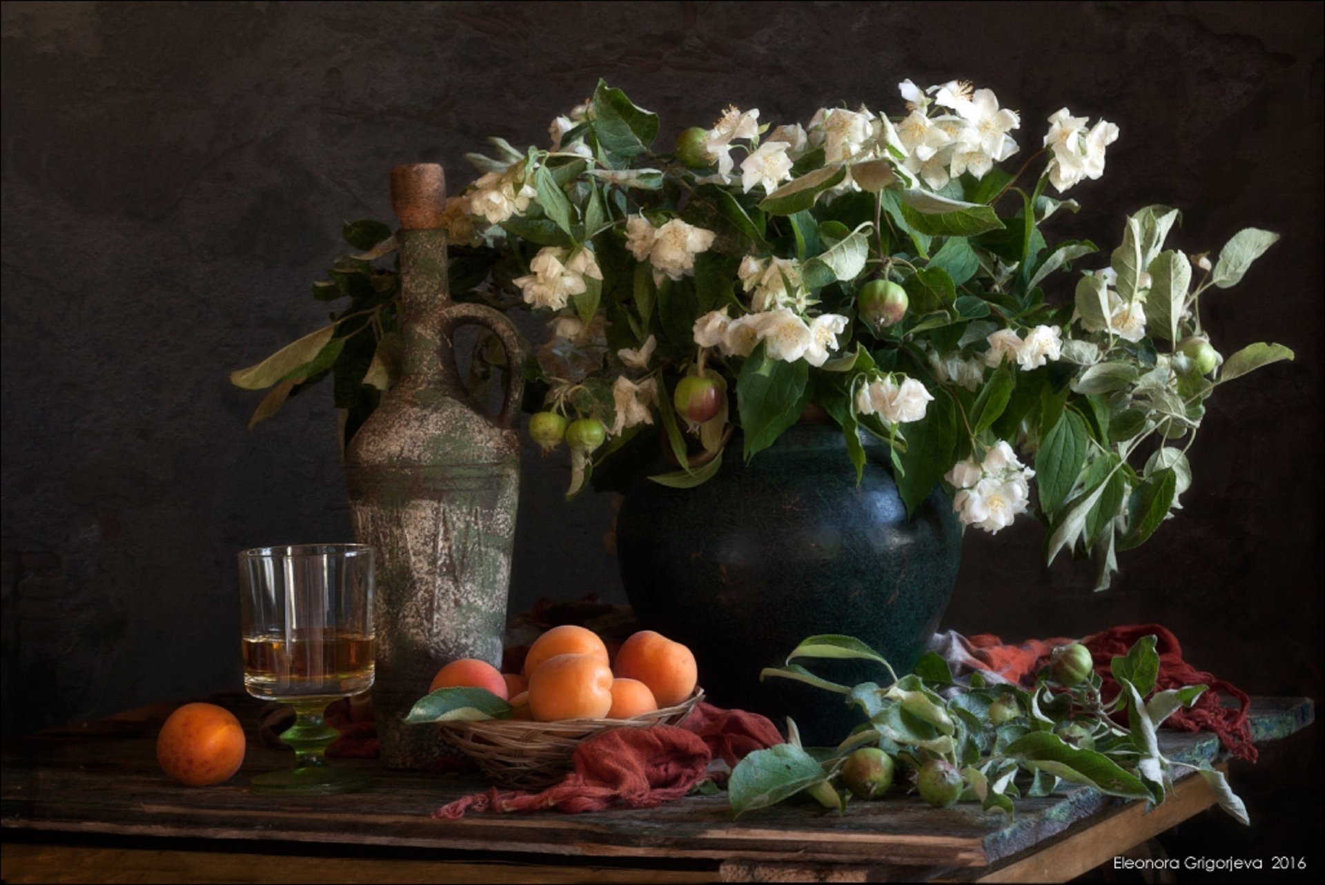 jasmin grüne äpfel weiße farbe wein aprikosen stillleben