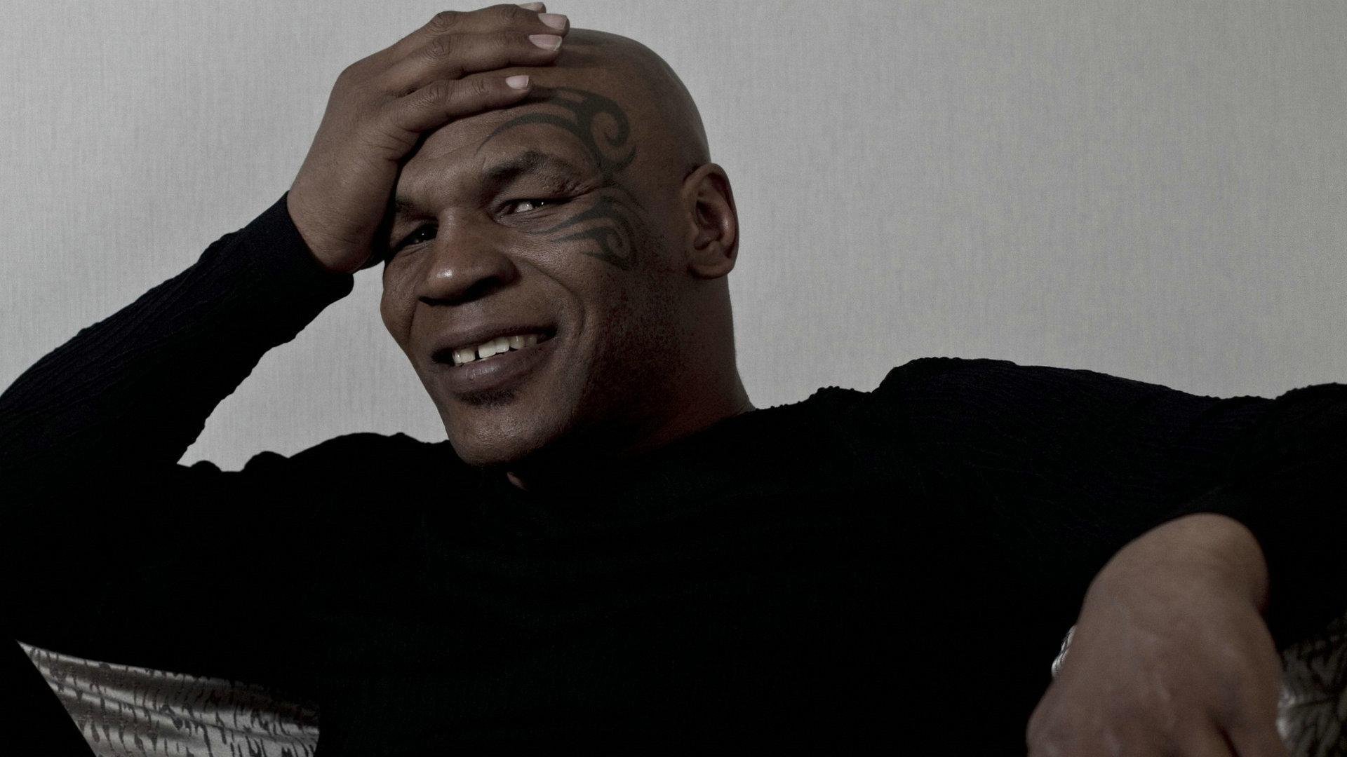 mike tyson boks bokser tatuaż tatuaż uśmiech