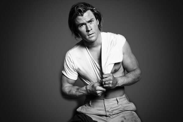 Chris Hemsworth pour gq magazine. CHB. 