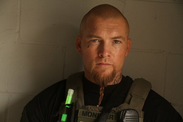 Bald man sam worthington