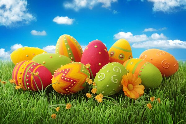 Spring, green grass and Easter eggs