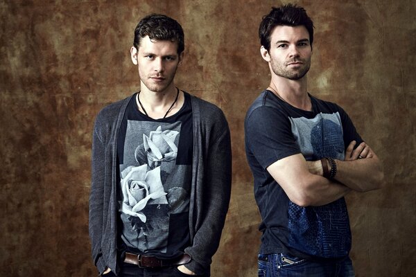 Joseph Morgan i Daniel Gallis aktorzy