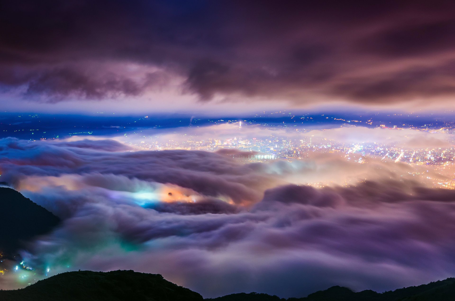 taipei fog clouds night light