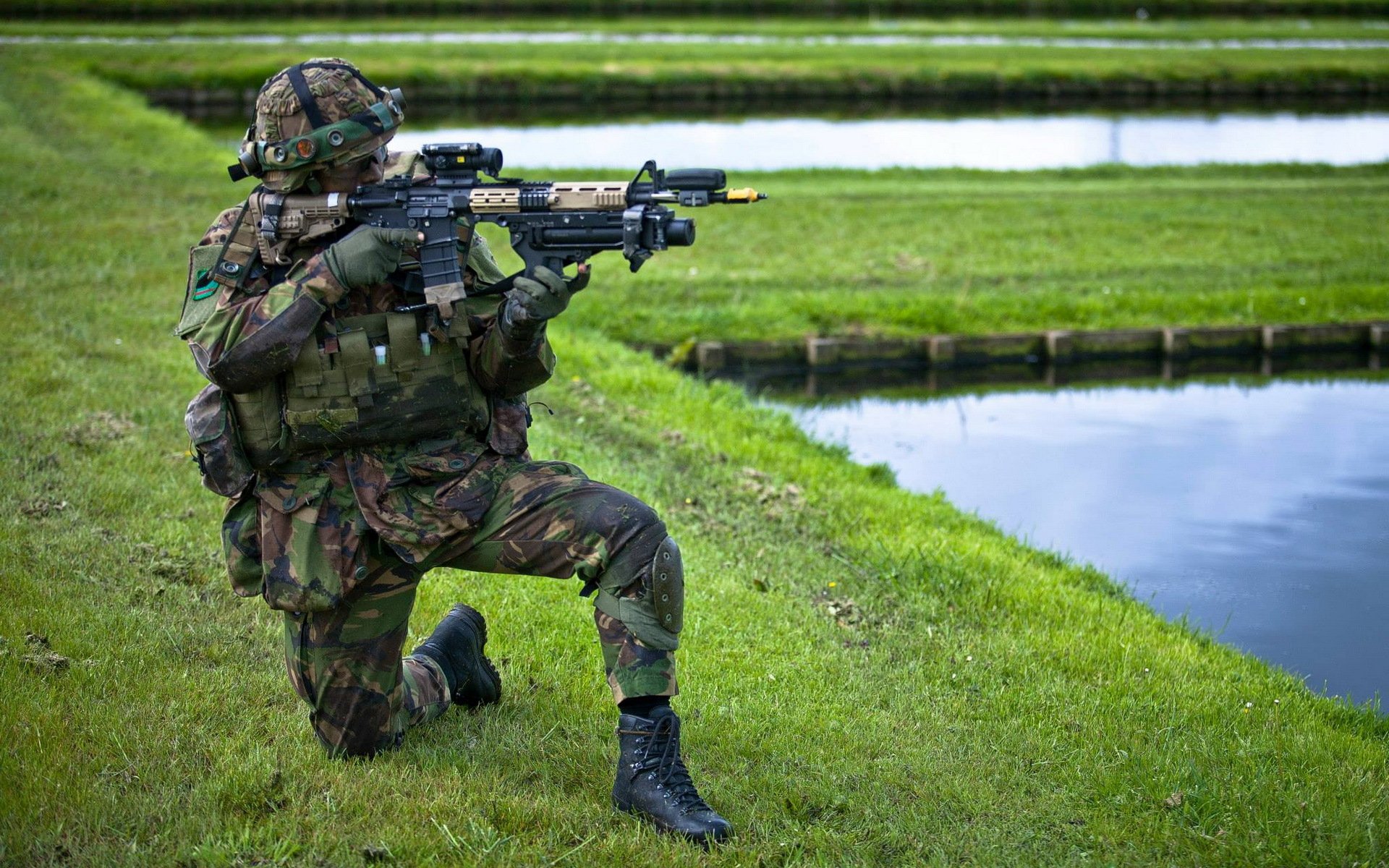 ejército real de los países bajos soldado armas