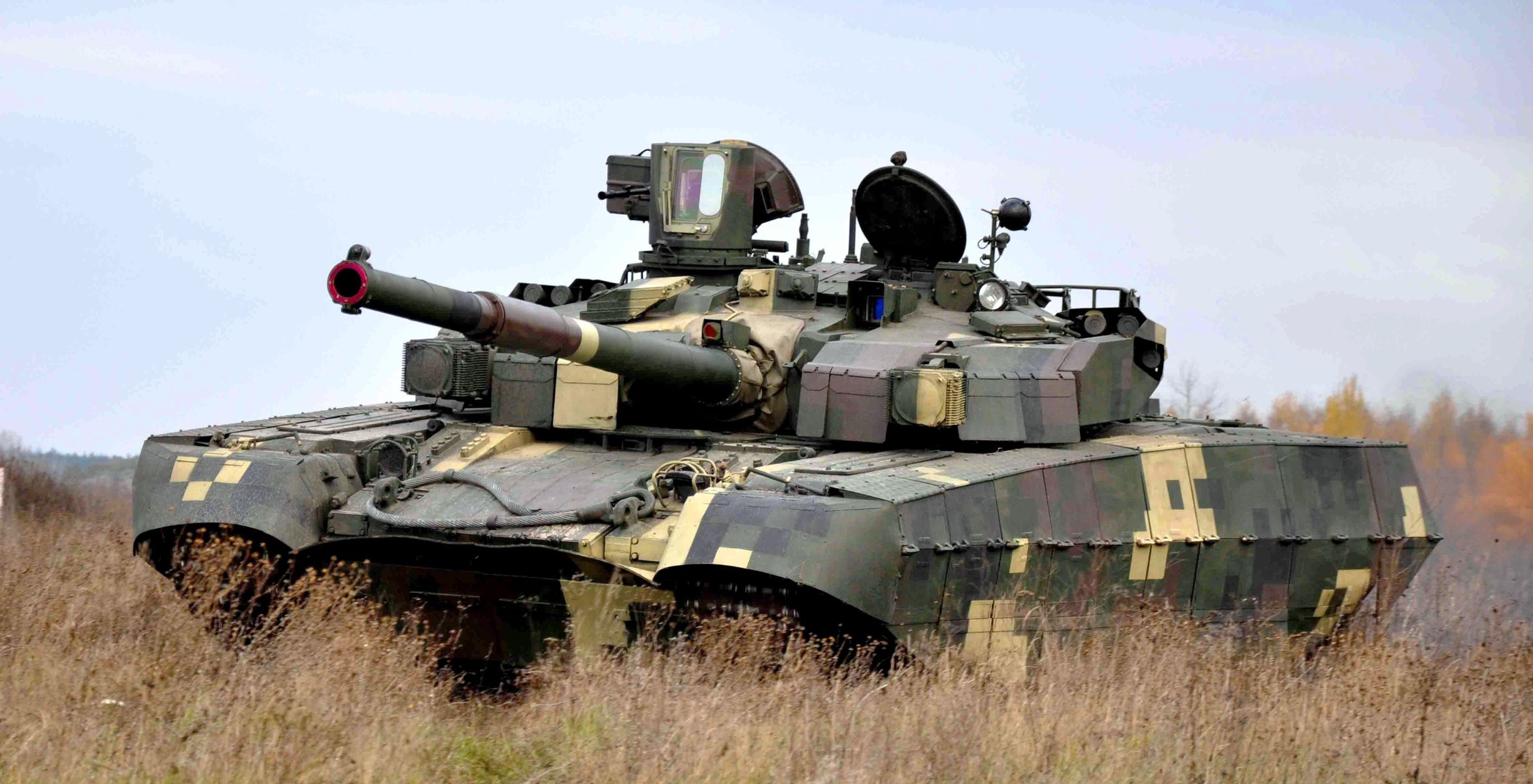 carri armati dell ucraina t-84m roccaforte poligono