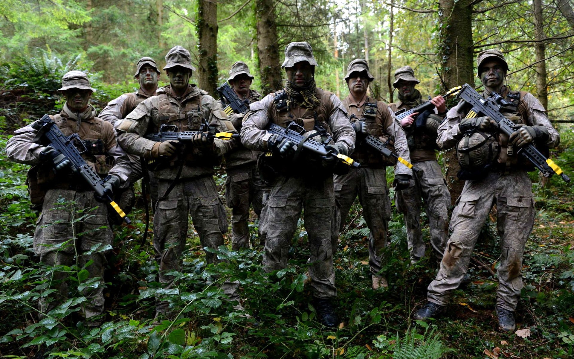 nouvelle-zélande armée soldats armes