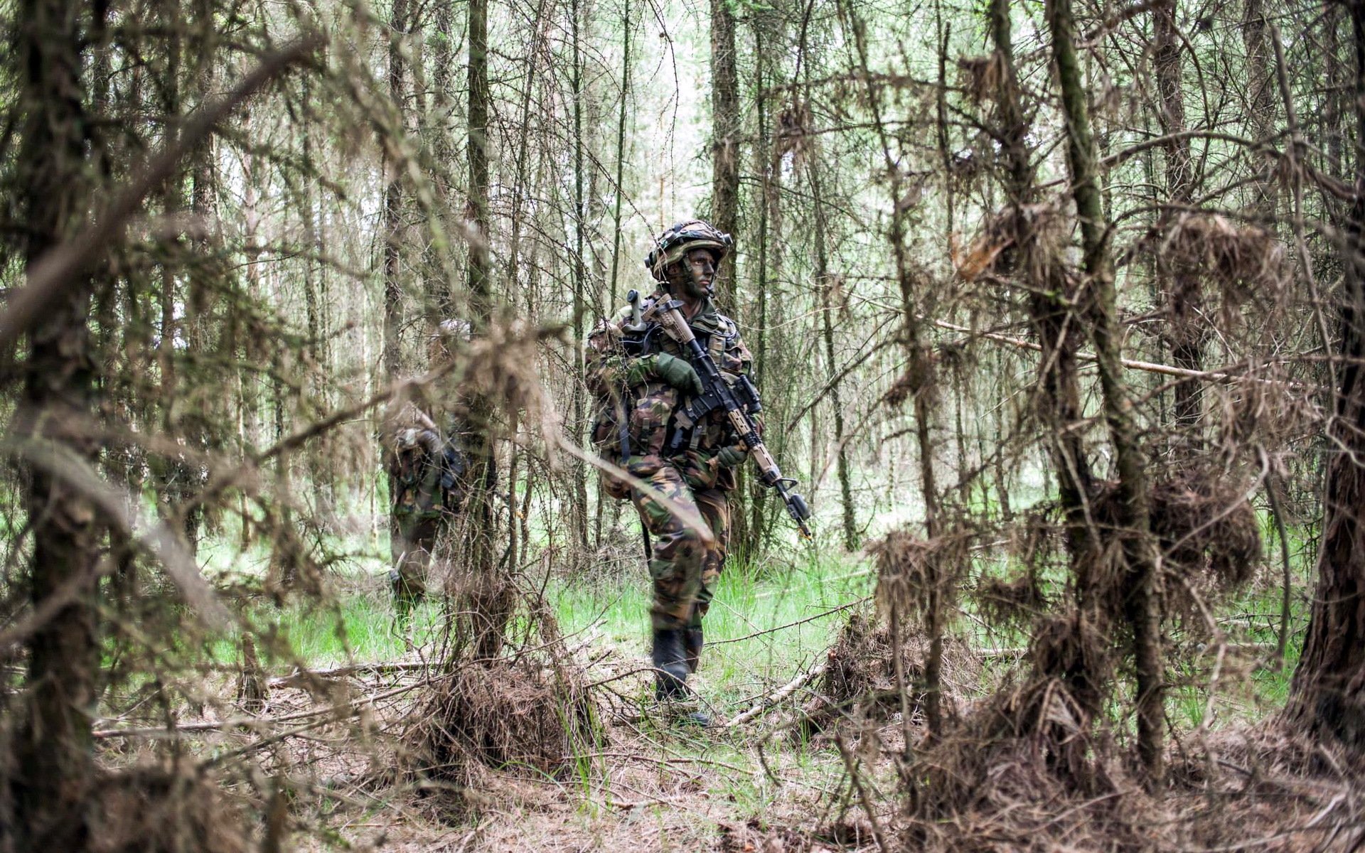 niederländische königliche armee soldaten waffen