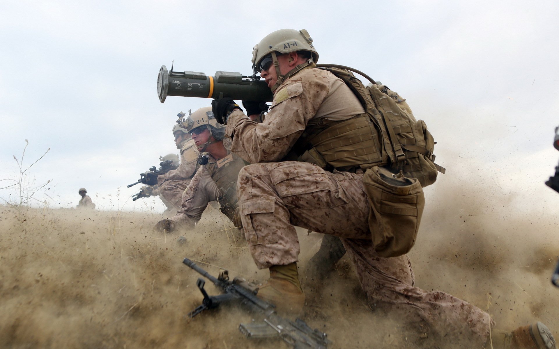 us marine corps soldats armes