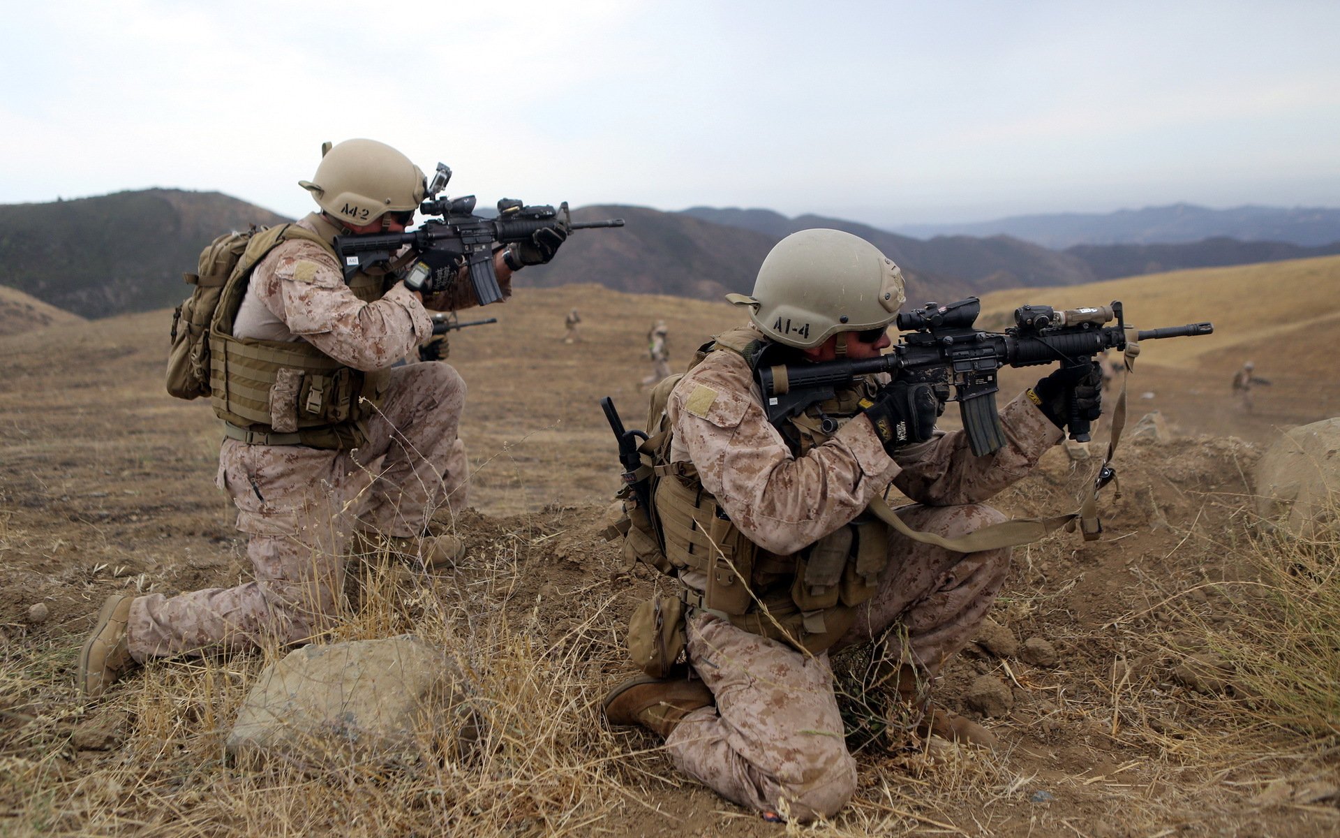 us marine corps soldats armes