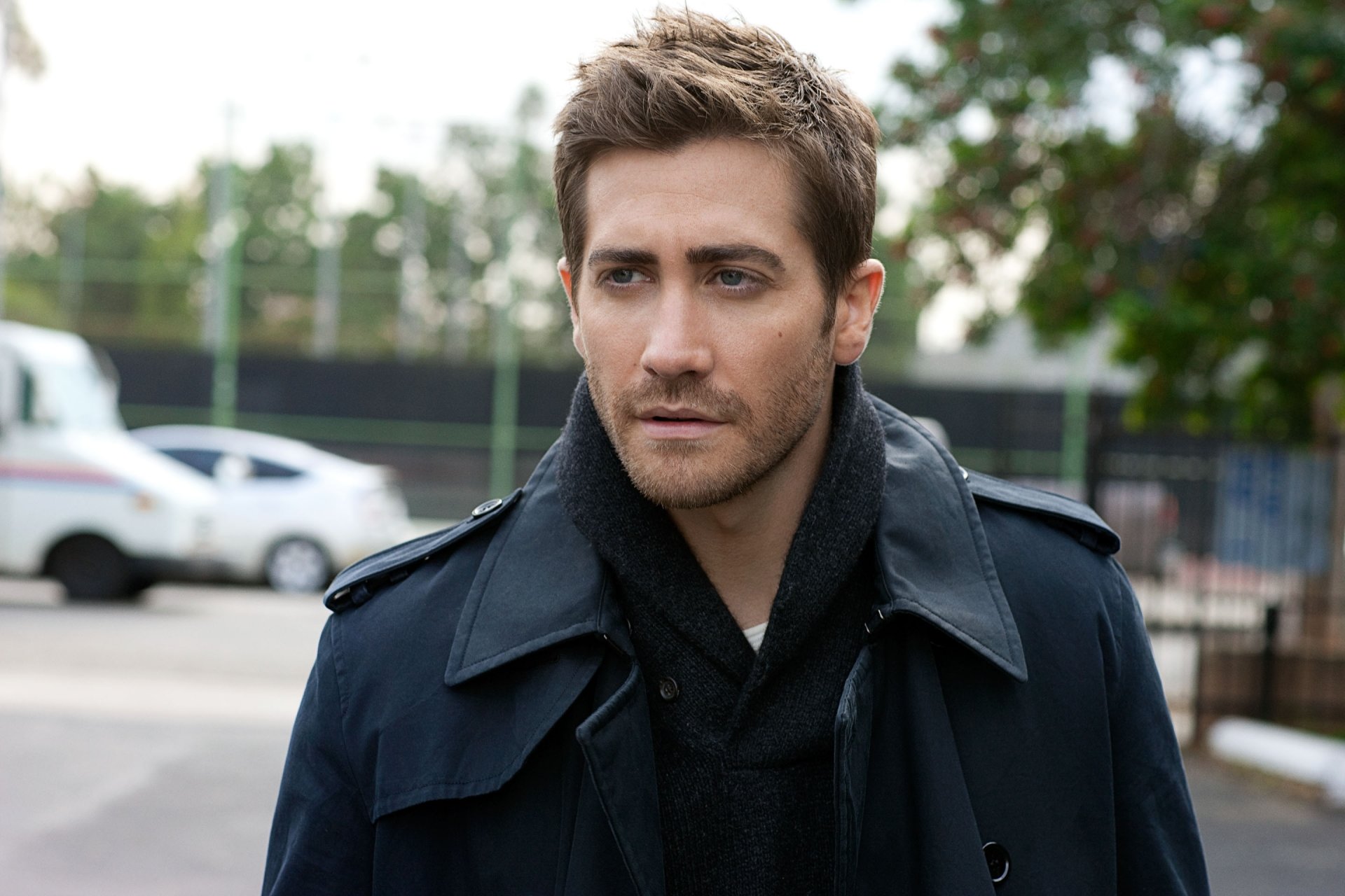 jake gyllenhaal actor producer men view