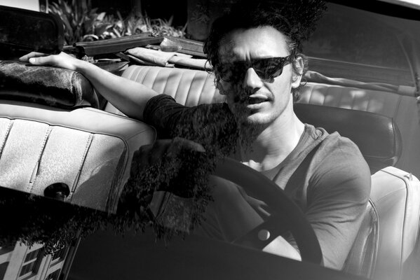 Fotos en el coche del actor James Franco