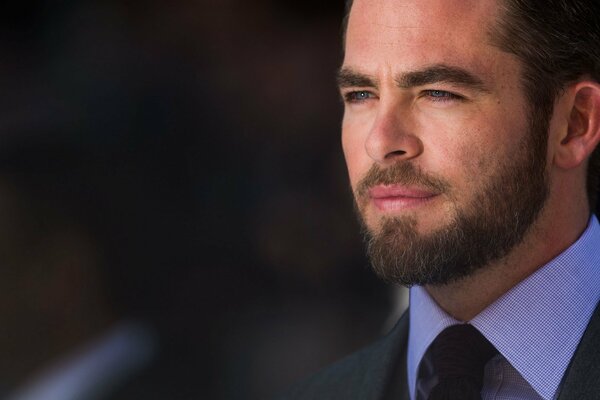 Portrait of Chris Pine with a beard