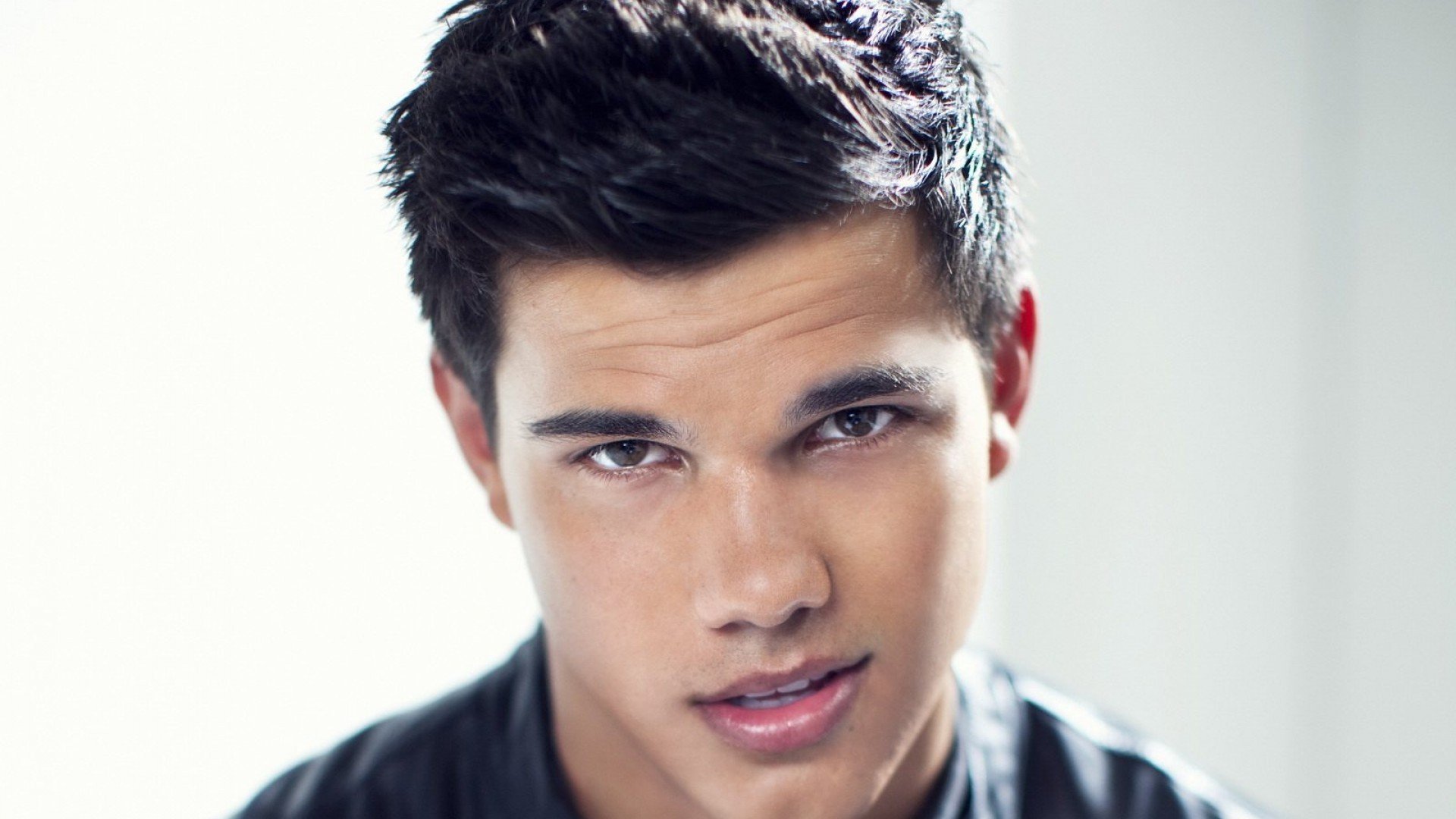 taylor lautner uomo crepuscolo inseguimento