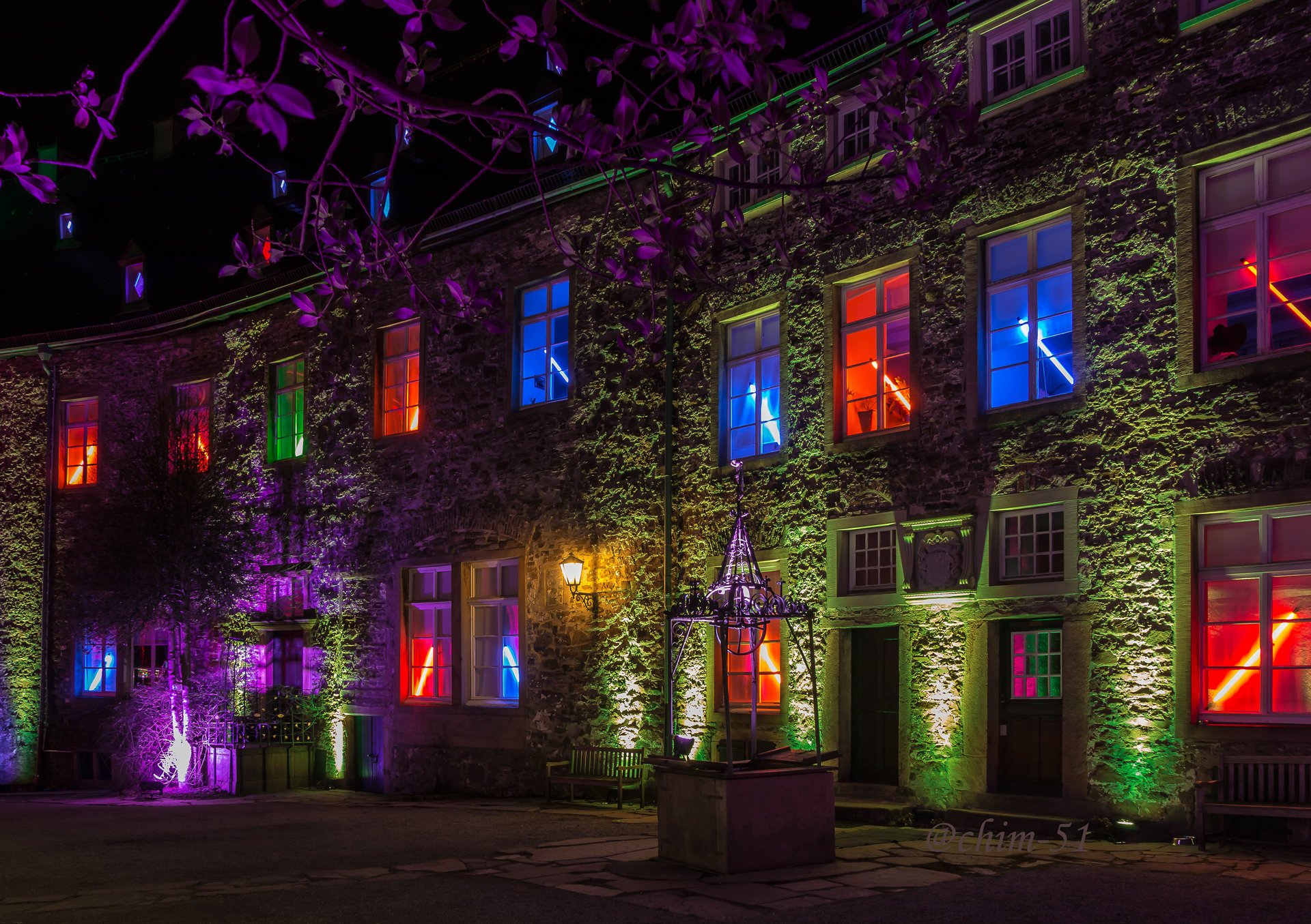 drachenburg alemania noche linternas ciudad