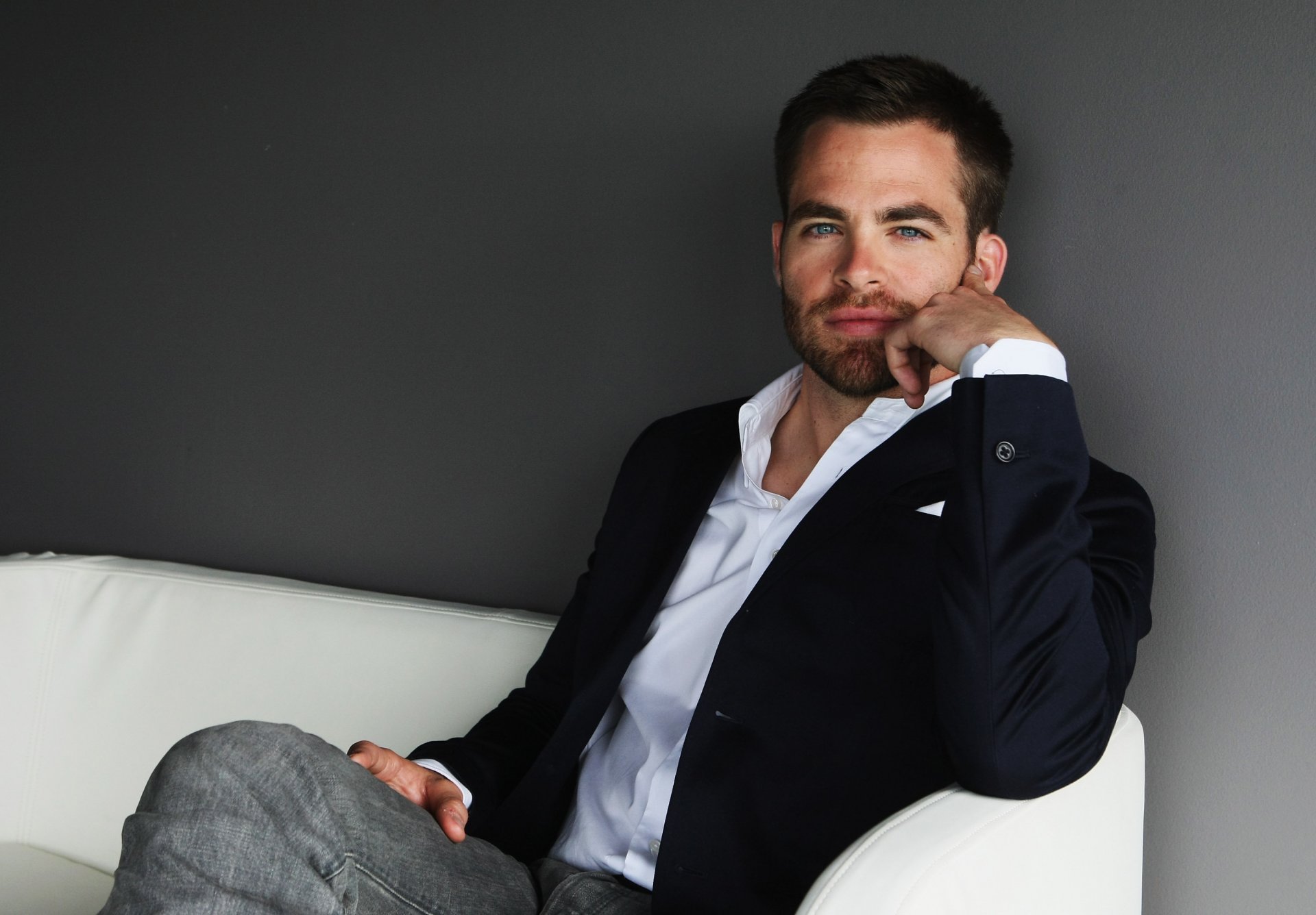 chris pine actor star trek promo