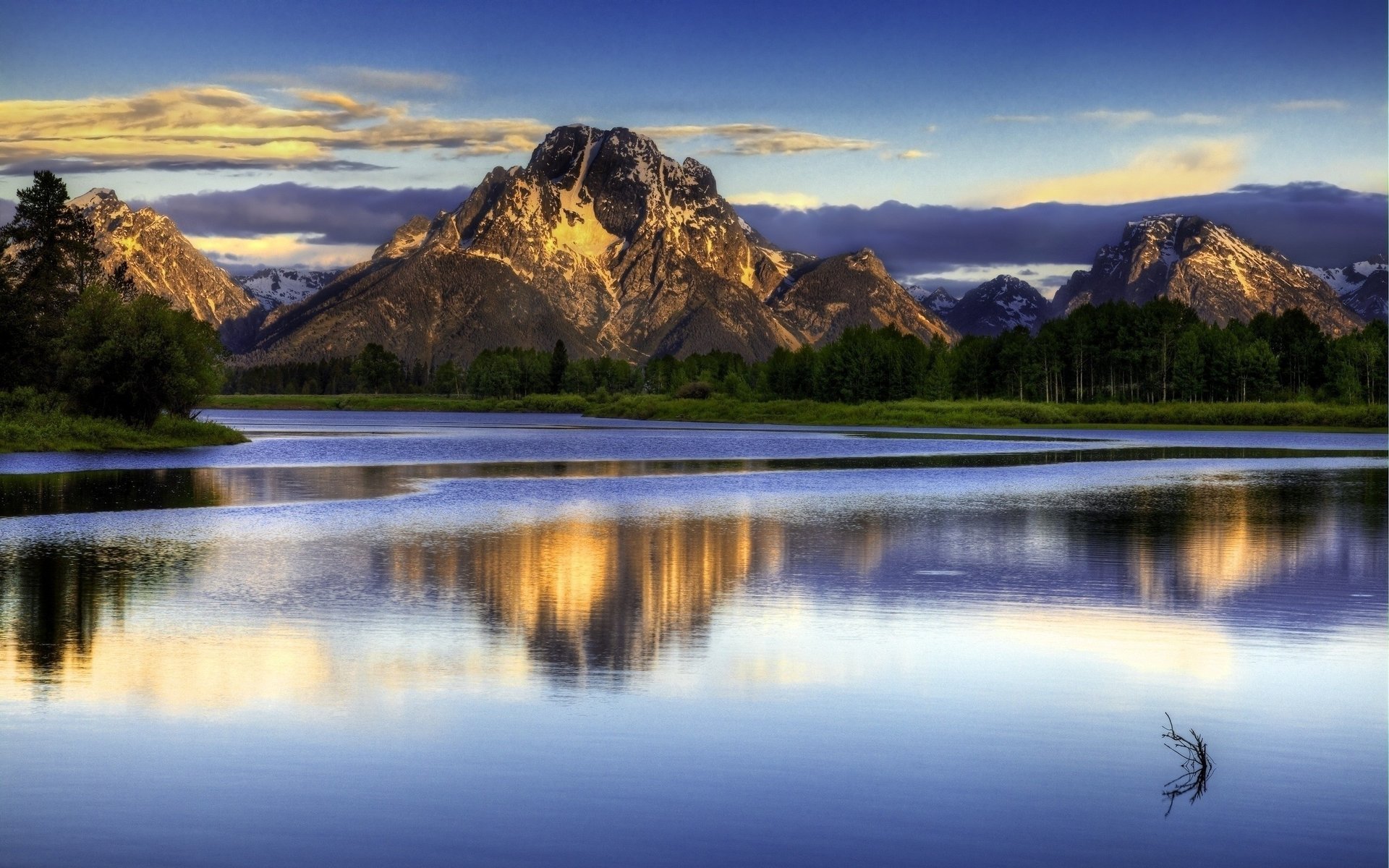 berge see reflexion wellen wolken