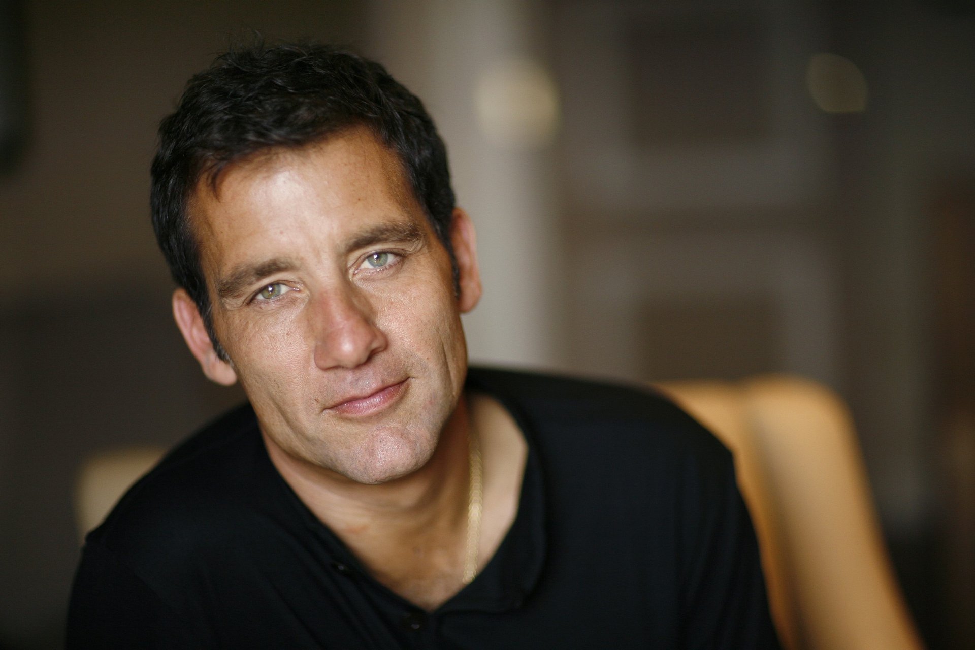 clive owen uomo attore produttore