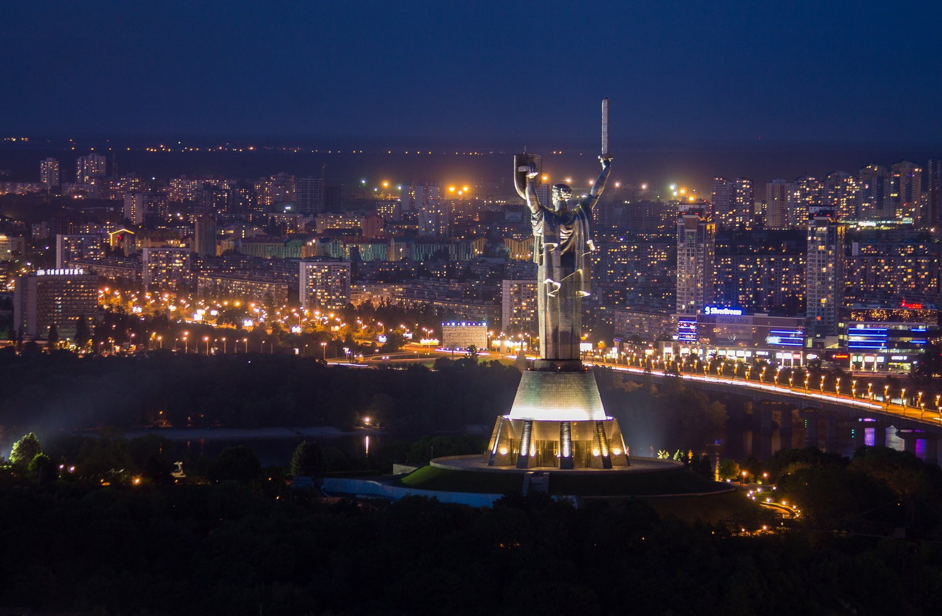 ponte di paton kiev città di notte dnieper