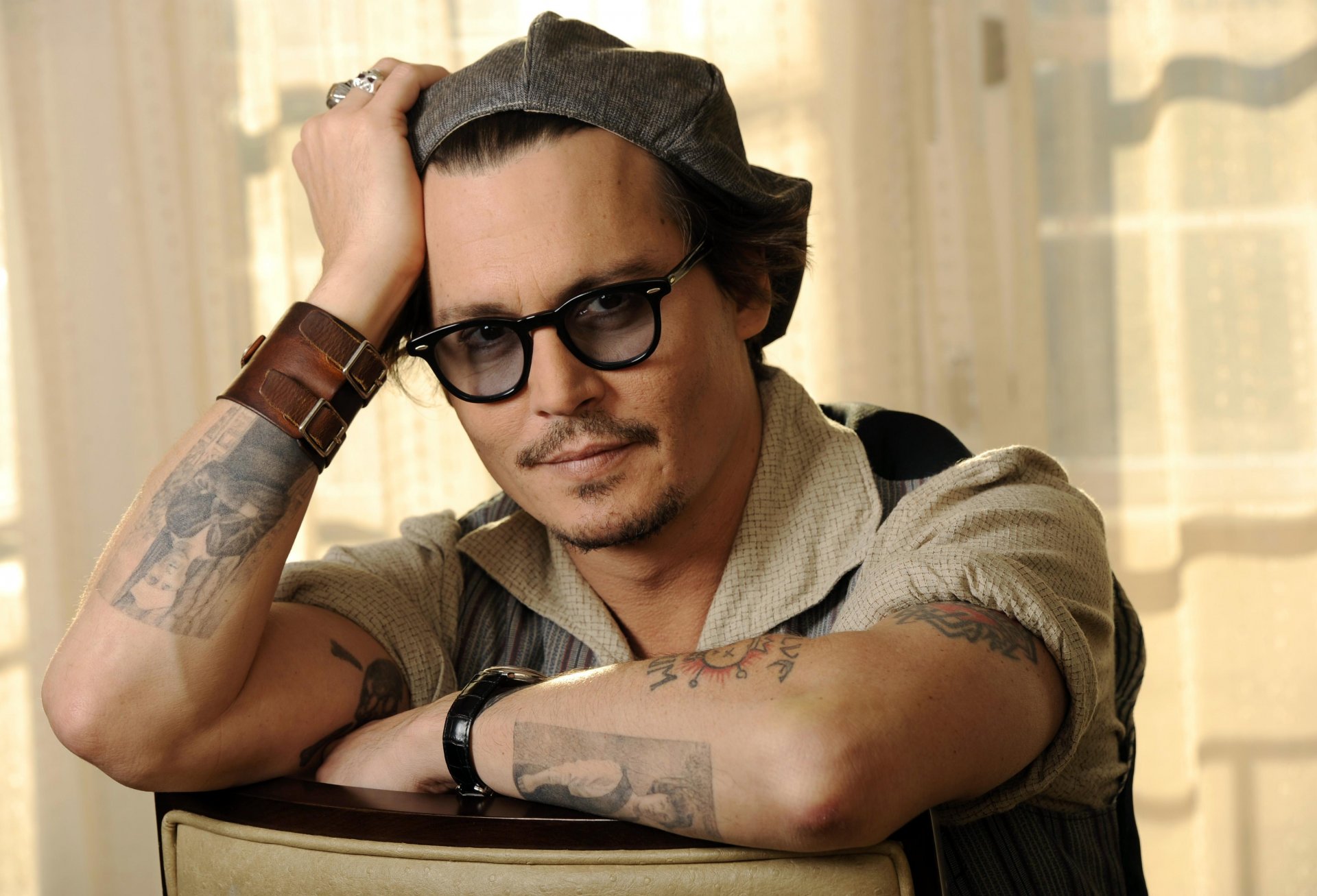 johnny depp attore occhiali