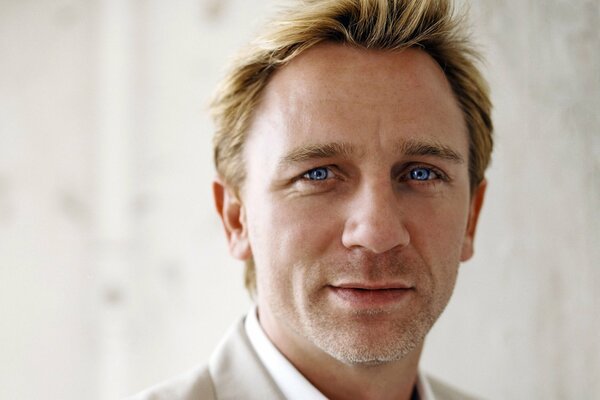 Daniel Craig y sus brillantes ojos azules